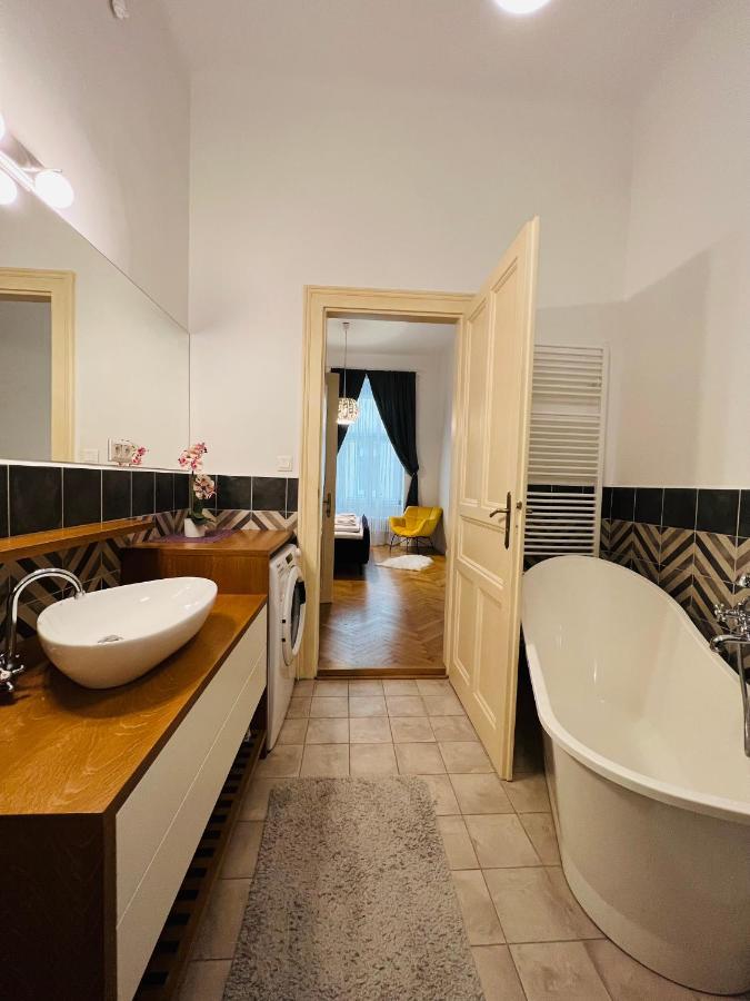 Beautiful Condo At The Old Town Bratysława Zewnętrze zdjęcie