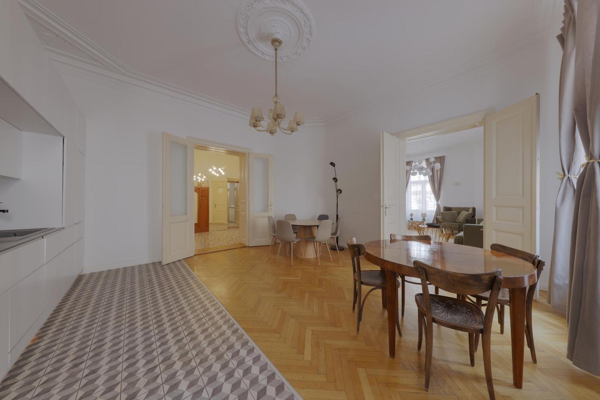 Beautiful Condo At The Old Town Bratysława Zewnętrze zdjęcie