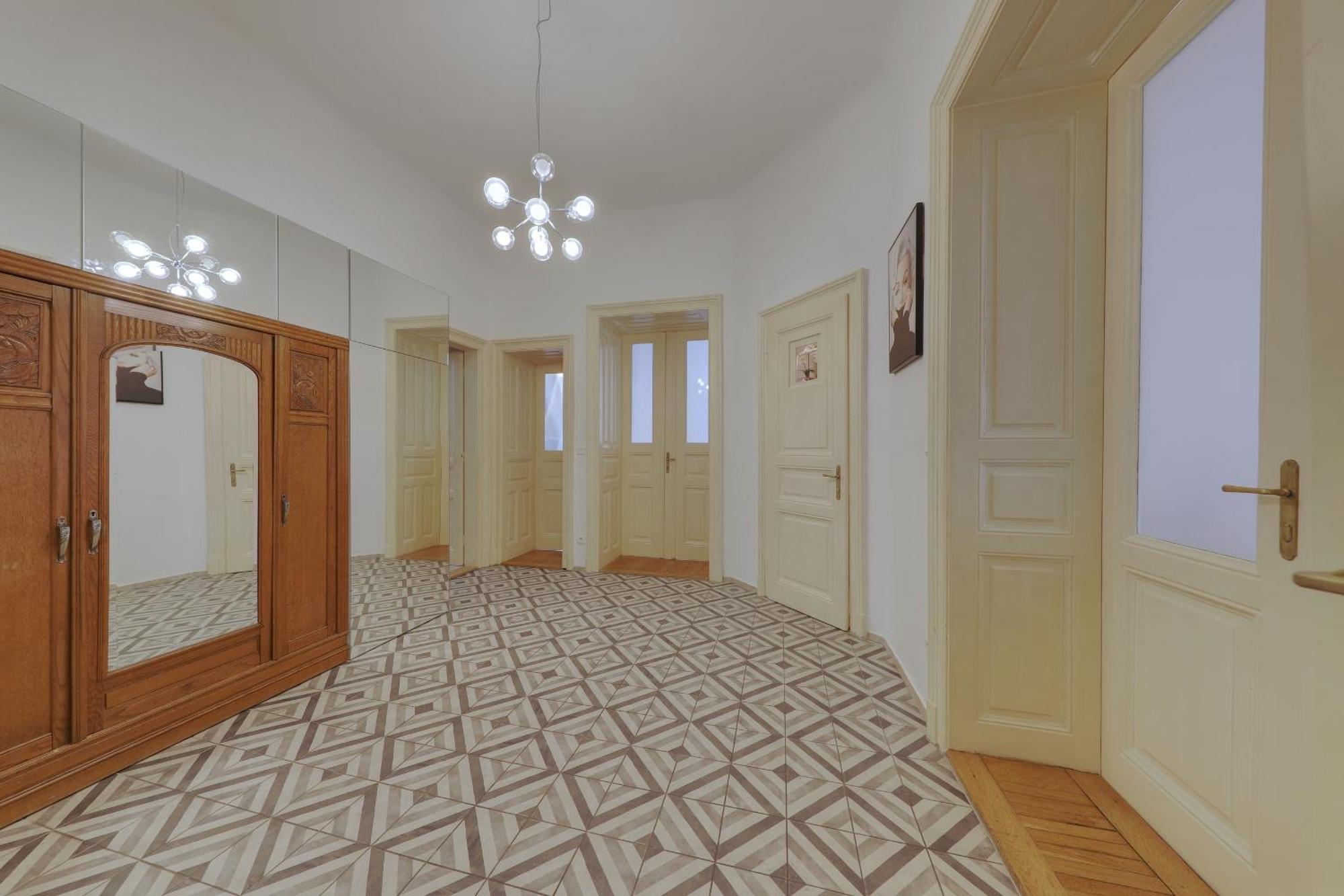 Beautiful Condo At The Old Town Bratysława Zewnętrze zdjęcie
